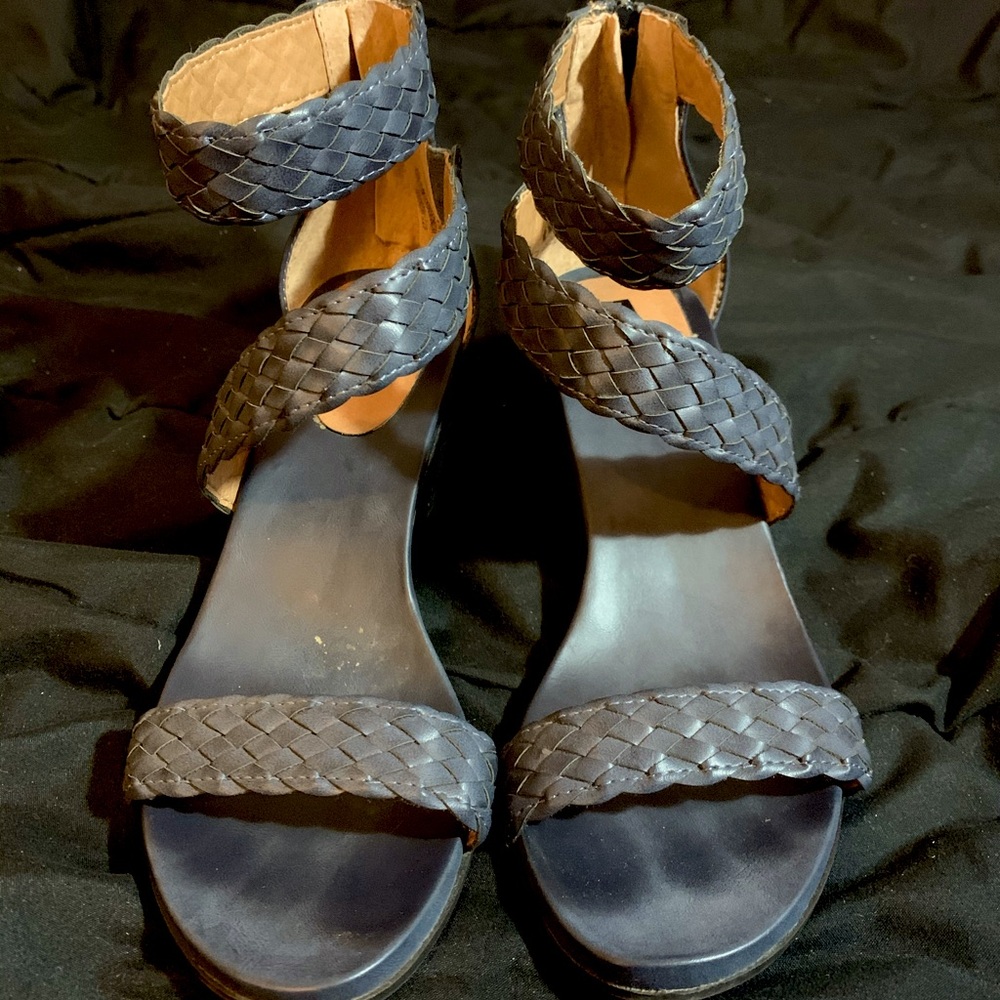 Navy Blue White Mountain Strappy Heels